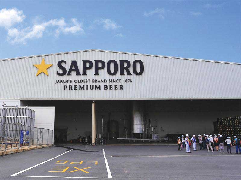Bảng hiệu công ty bia Sapporo